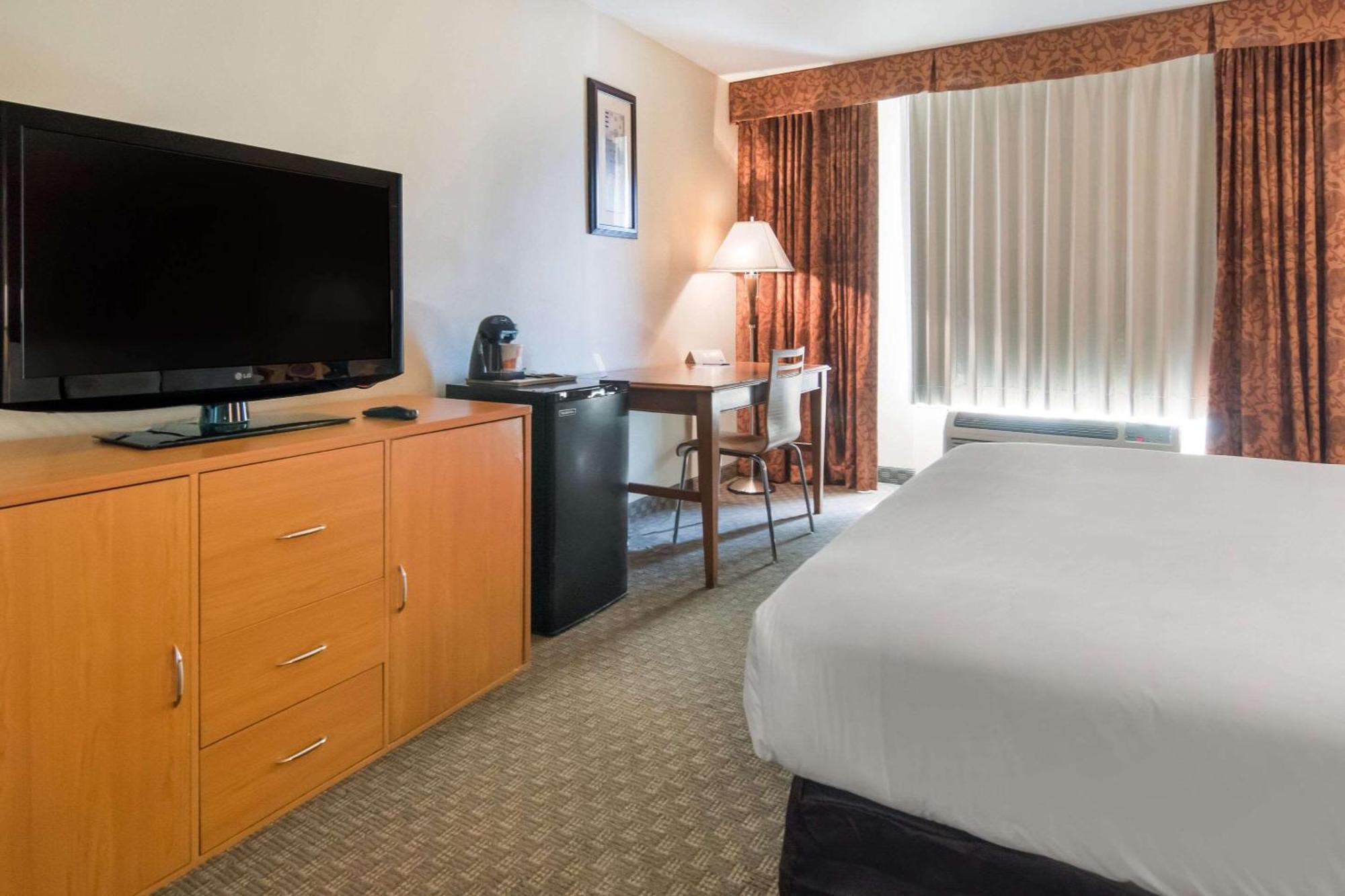Rodeway Inn Данканвиль Экстерьер фото