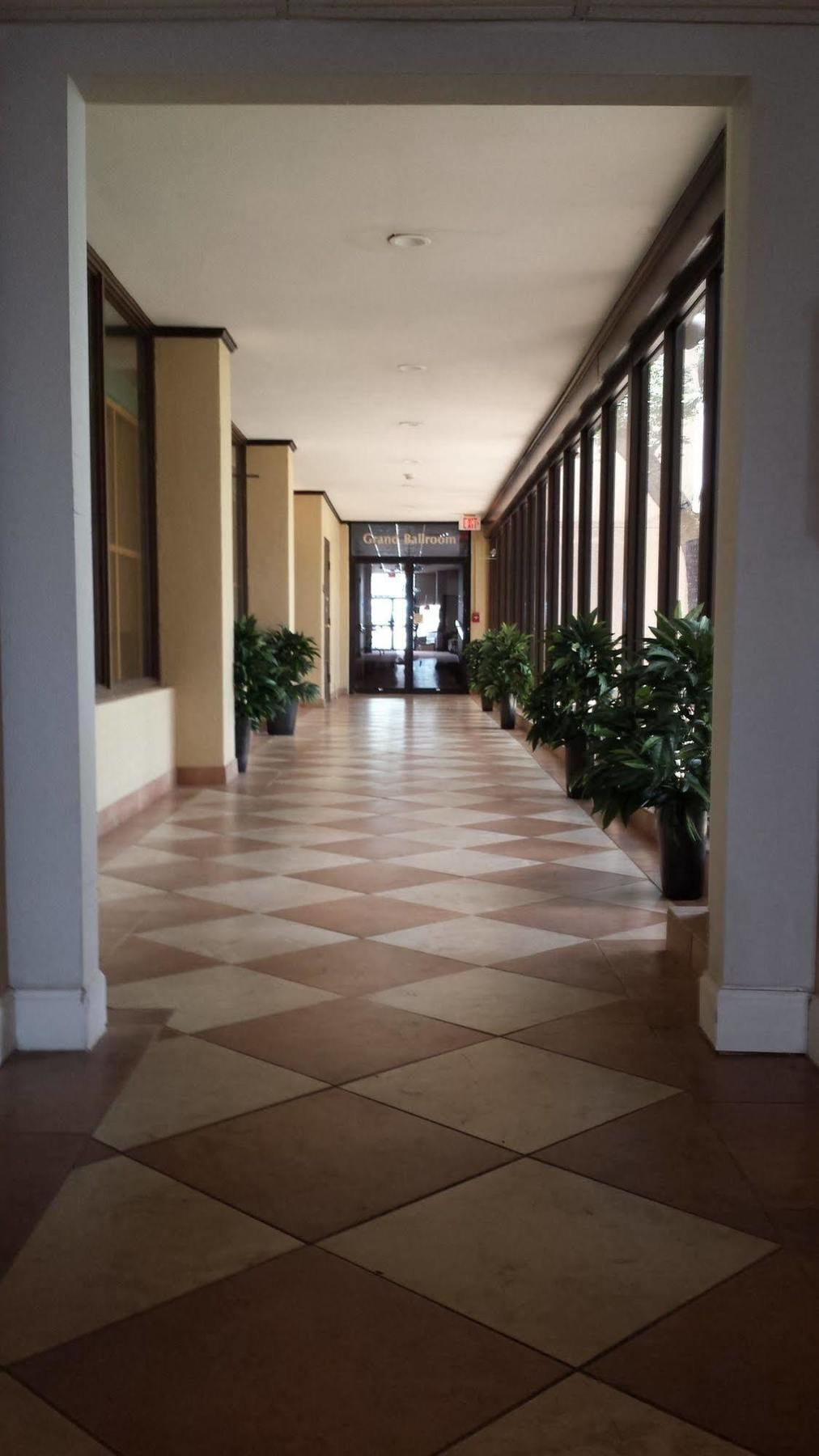 Rodeway Inn Данканвиль Экстерьер фото